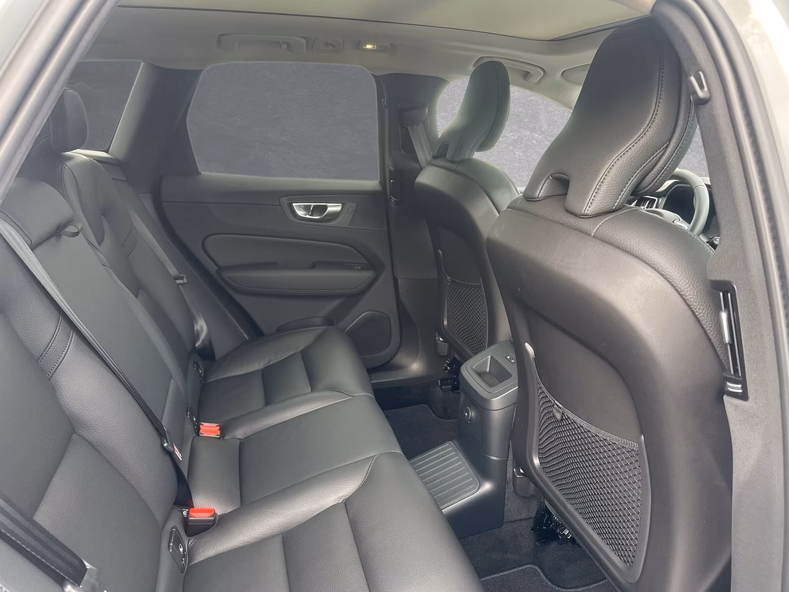 Volvo XC60 AWD Dark Plus T8