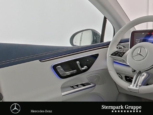 Mercedes-Benz EQE 300 Sedan