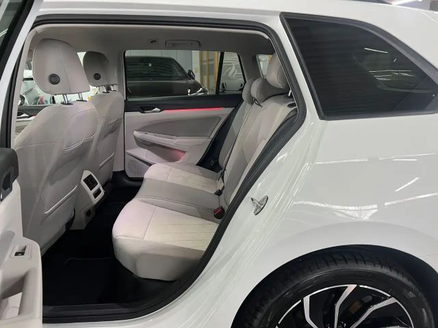 Volkswagen Golf 2.0 TDI Golf VIII Life Variant