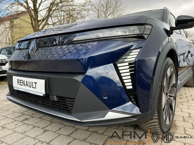 Renault Scenic E-Tech Iconic