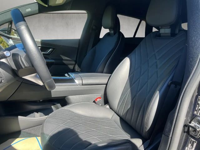 Mercedes-Benz EQE 350 Sedan