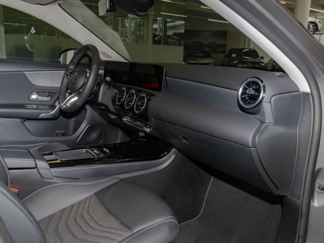 Mercedes-Benz A 180 Progressive