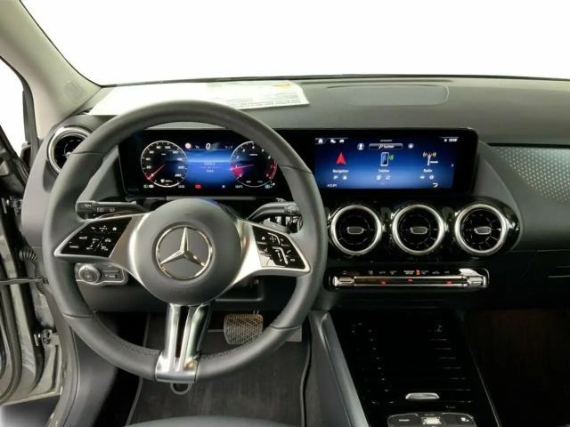 Mercedes-Benz B 180 SpurW W-Paket PDC SHZ SpurH LED el.Heck