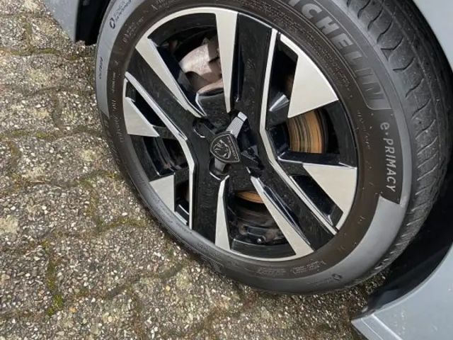 Peugeot 208 Allure Pack PureTech