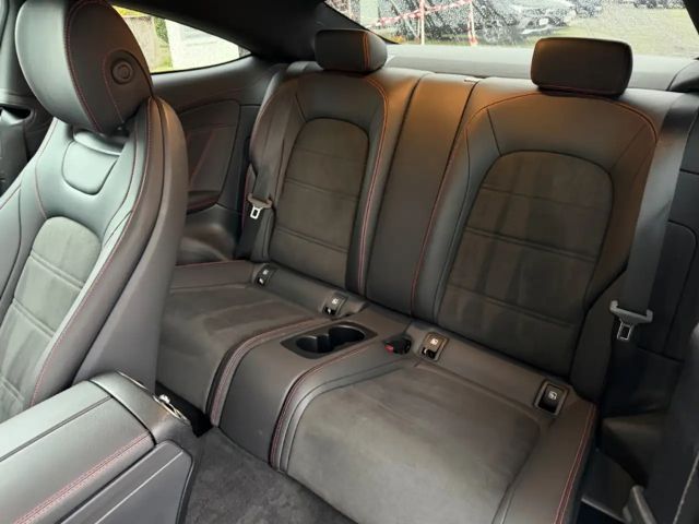 Mercedes-Benz C 180 AMG Line Coupé