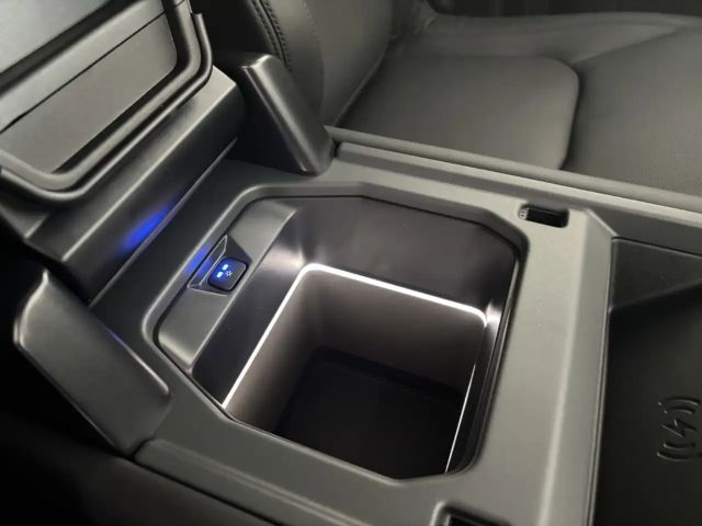 Land Rover Defender 110 Dynamic HSE