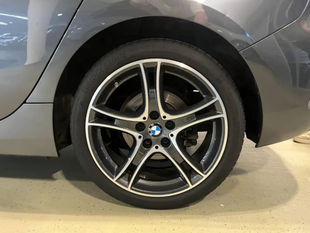 BMW 118 118i 5-deurs Sedan