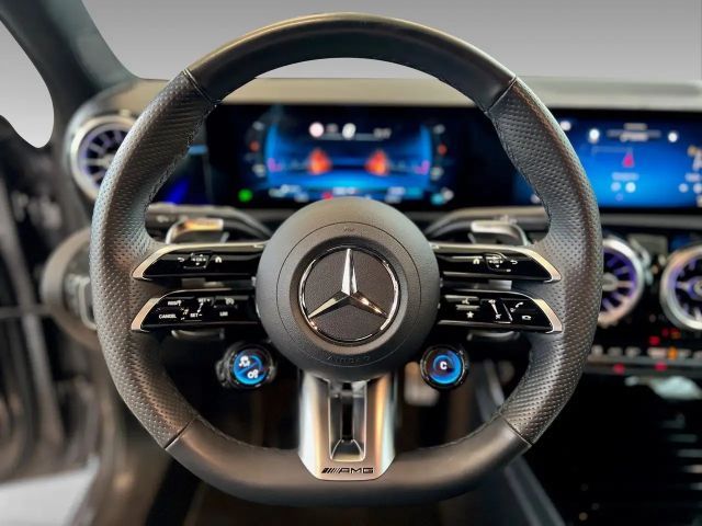 Mercedes-Benz A 35 AMG 4MATIC AMG Line
