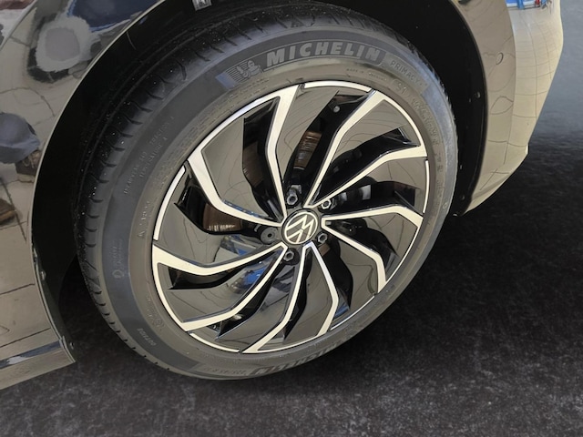 Volkswagen Golf 1.5 TSI Golf VIII Variant