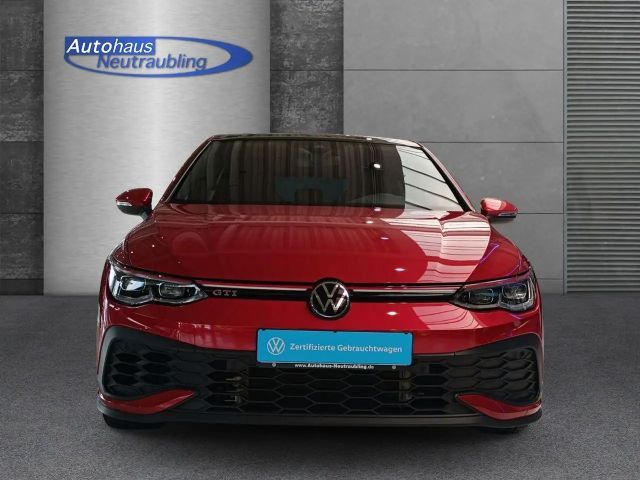 Volkswagen Golf 2.0 TSI DSG