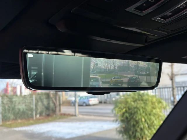 Land Rover Defender 3.0 90 D200 S