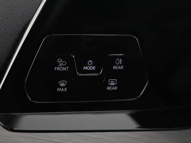 Volkswagen Golf DSG Style Variant