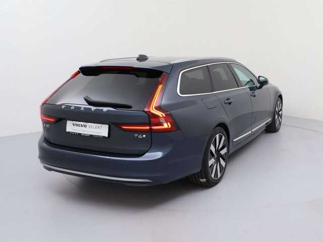 Volvo V90 AWD Core Recharge T6