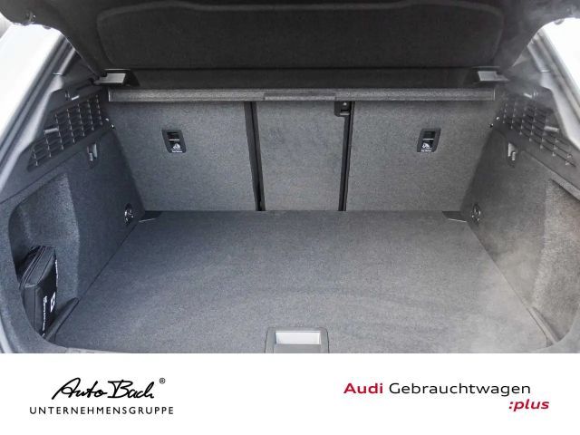 Audi A3 30 TFSI S-Line S-Tronic Sedan