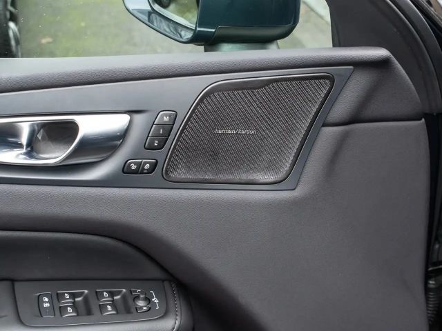 Volvo XC60 AWD Core T6