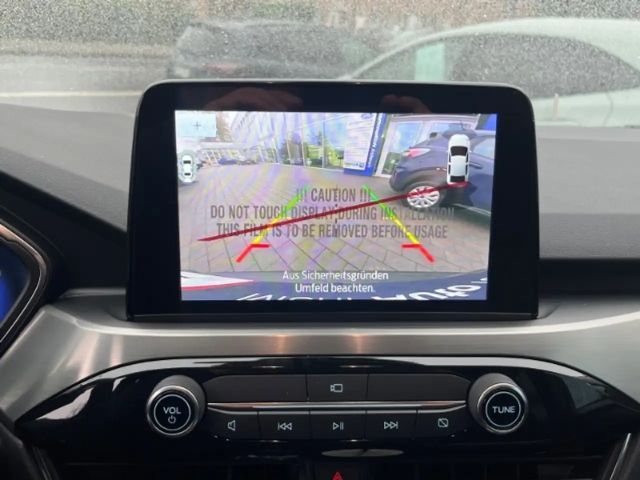 Ford Kuga Hybrid Titanium