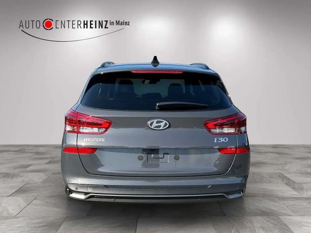 Hyundai i30 Advantage Hybrid T-GDi