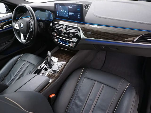 BMW 530 530e Luxury Line xDrive