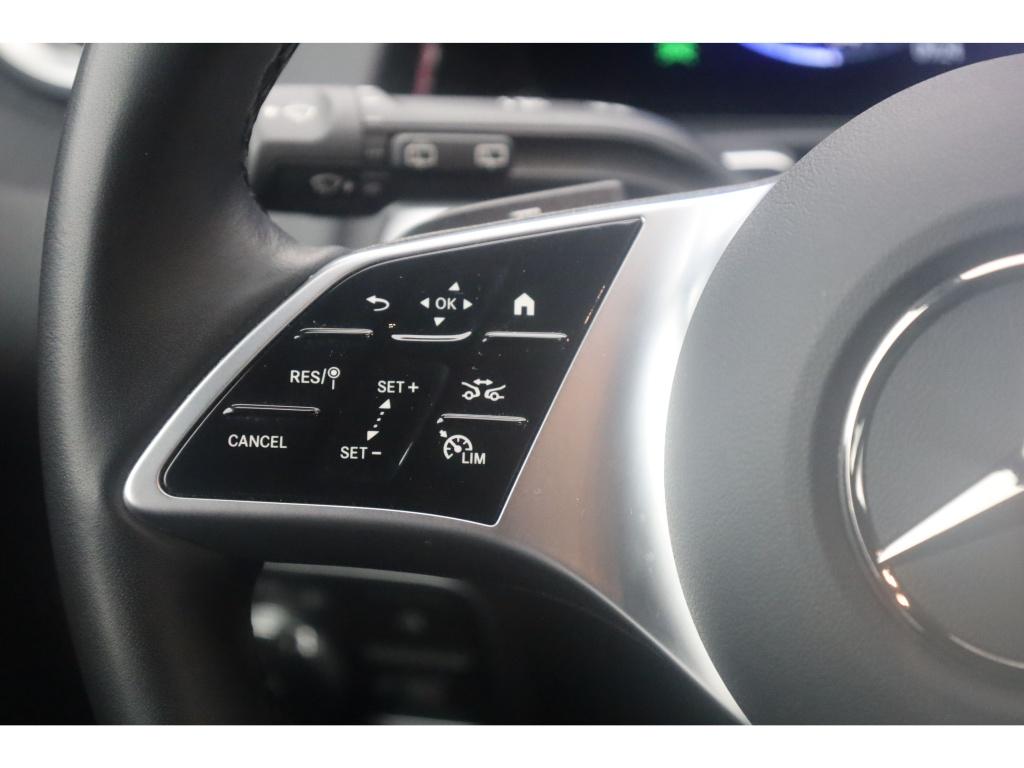 Mercedes-Benz EQB 300 4MATIC Progressive