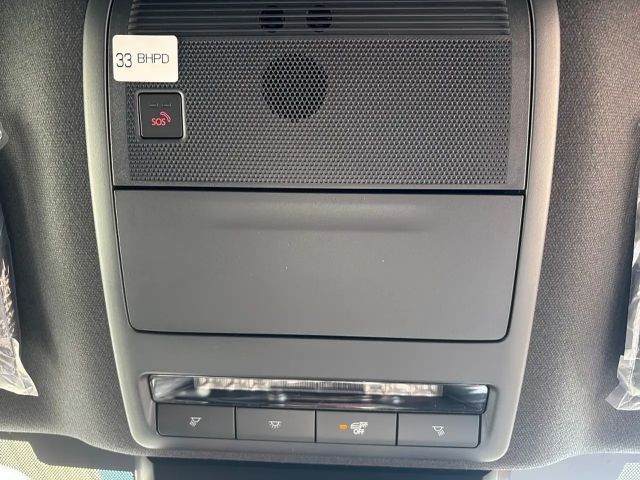 Mazda 3 2.5L Homura SkyActiv e-Skyactiv