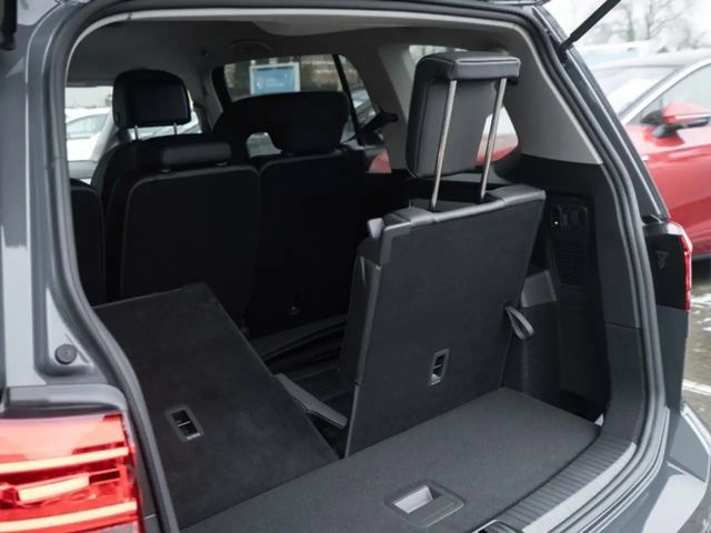 Volkswagen Touran DSG R-Line