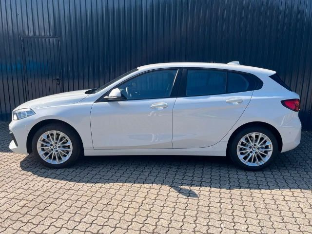 BMW 116 116i 5-deurs Sedan