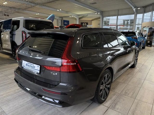 Volvo V60 AWD Dark Hybrid Plus T6