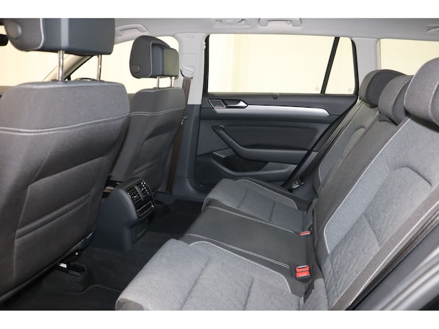 Volkswagen Passat 1.5 TSI Business DSG Variant