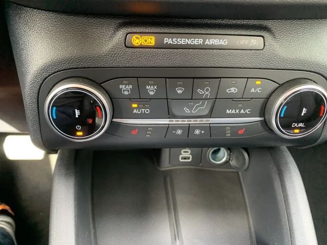 Ford Kuga Cool & Connect Hybrid