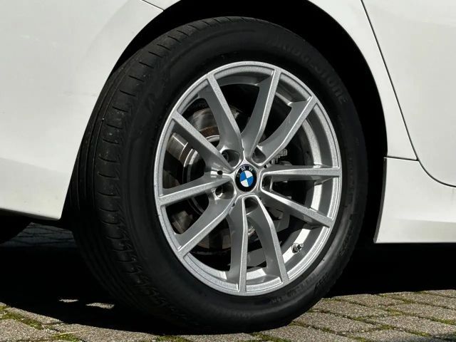 BMW 320 320d Touring xDrive