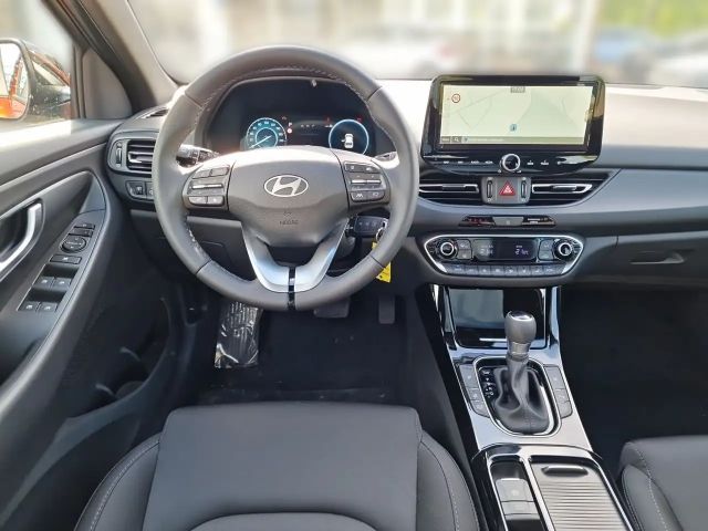 Hyundai i30 Advantage Hybrid T-GDi