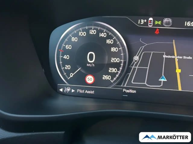 Volvo XC40 Core Recharge T5