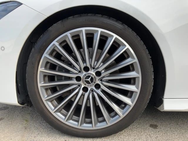 Mercedes-Benz CLA 200 AMG Line CLA 200 d Coupé
