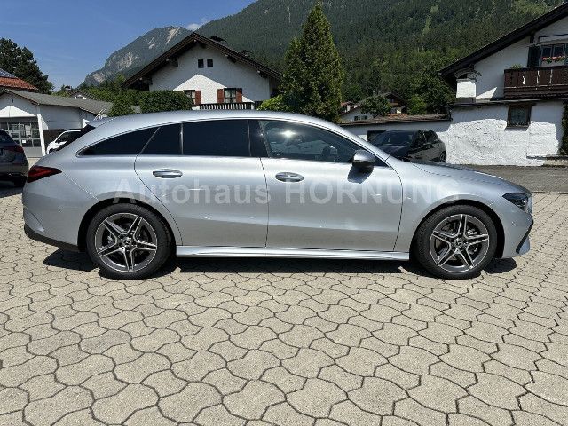 Mercedes-Benz CLA 200 Shooting Brake
