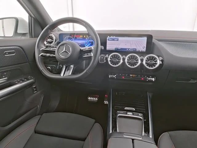 Mercedes-Benz EQA 300 4MATIC AMG Line