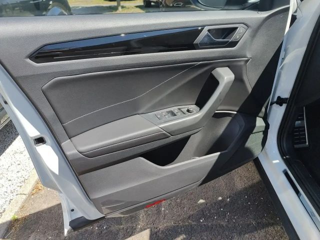 Volkswagen T-Roc 1.5 TSI IQ.Drive R-Line