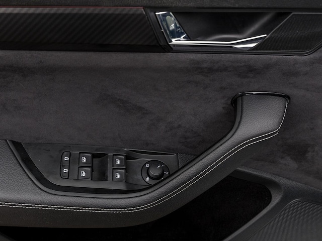 Skoda Superb Combi Sportline iV