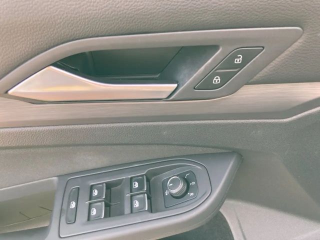 Volkswagen Golf 2.0 TDI DSG Style Variant