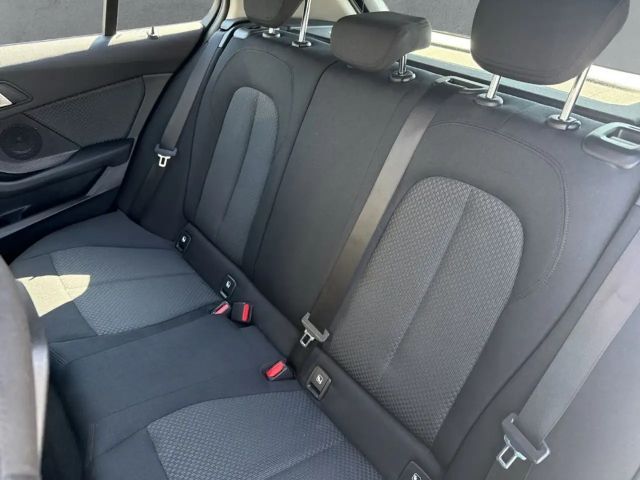 BMW 118 118i Advantage pakket Sedan