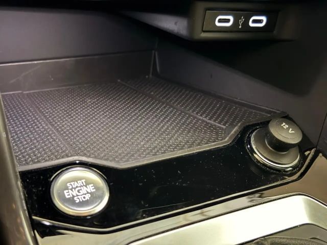 Volkswagen T-Roc 1.5 TSI DSG Sport