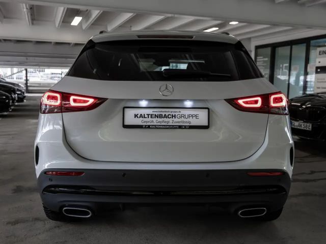 Mercedes-Benz GLA 200 AMG Line