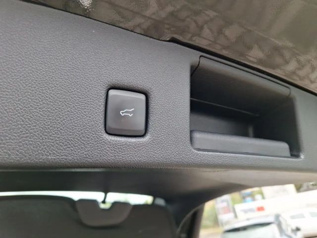 Ford Kuga Hybrid Titanium