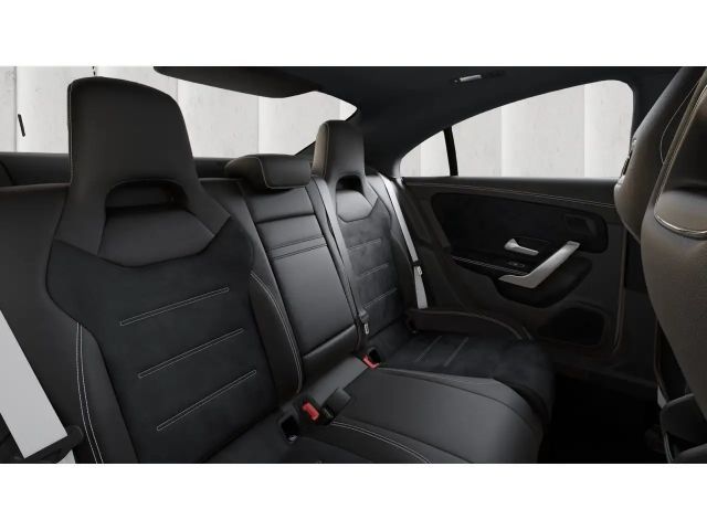 Mercedes-Benz CLA 200 AMG Line Coupé
