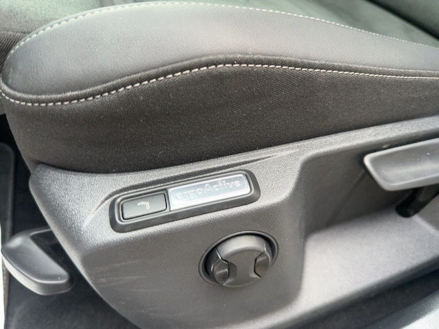 Volkswagen T-Roc 1.5 TSI DSG R-Line