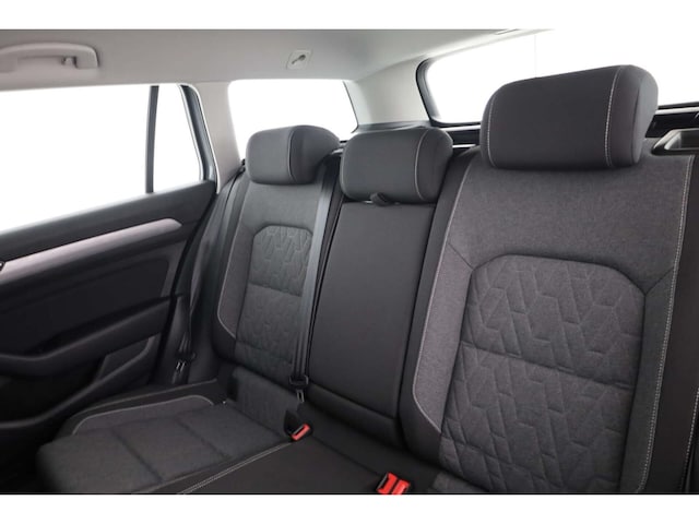 Volkswagen Passat 1.5 TSI Business Variant