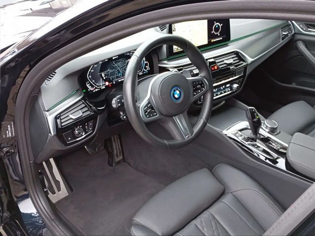 BMW 530 530e M-Sport Touring