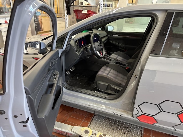 Volkswagen Golf 2.0 TSI Golf VIII