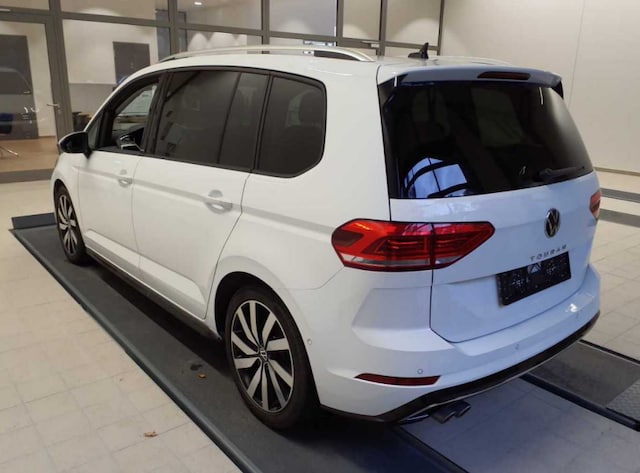Volkswagen Touran 2.0 TDI DSG Move R-Line