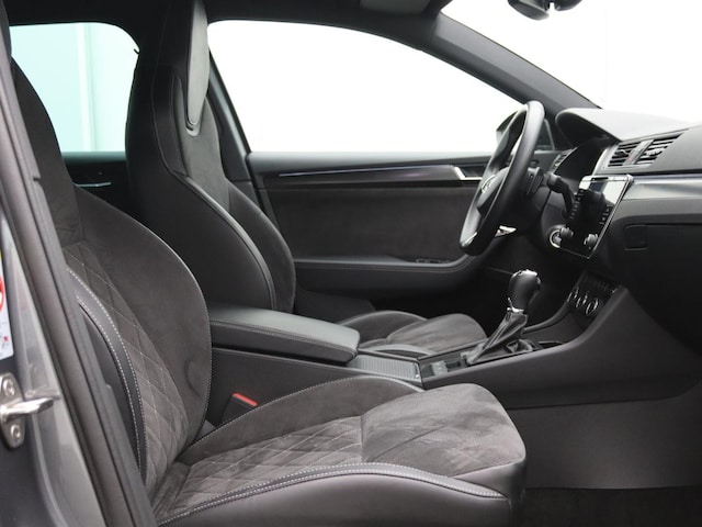 Skoda Superb 2.0 TDI Combi Sportline