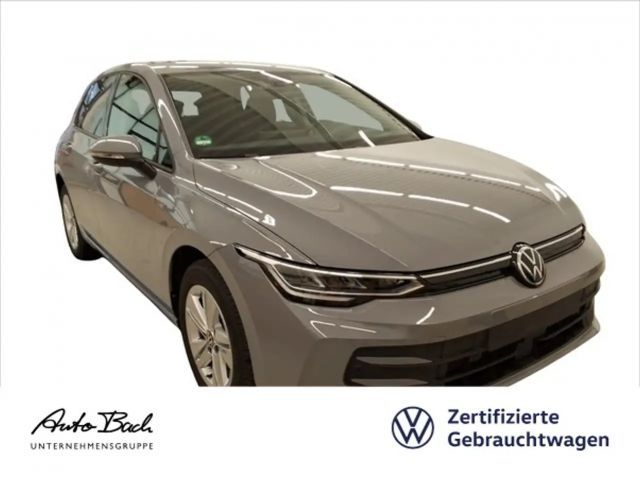 Volkswagen Golf 1.5 eTSI DSG Life